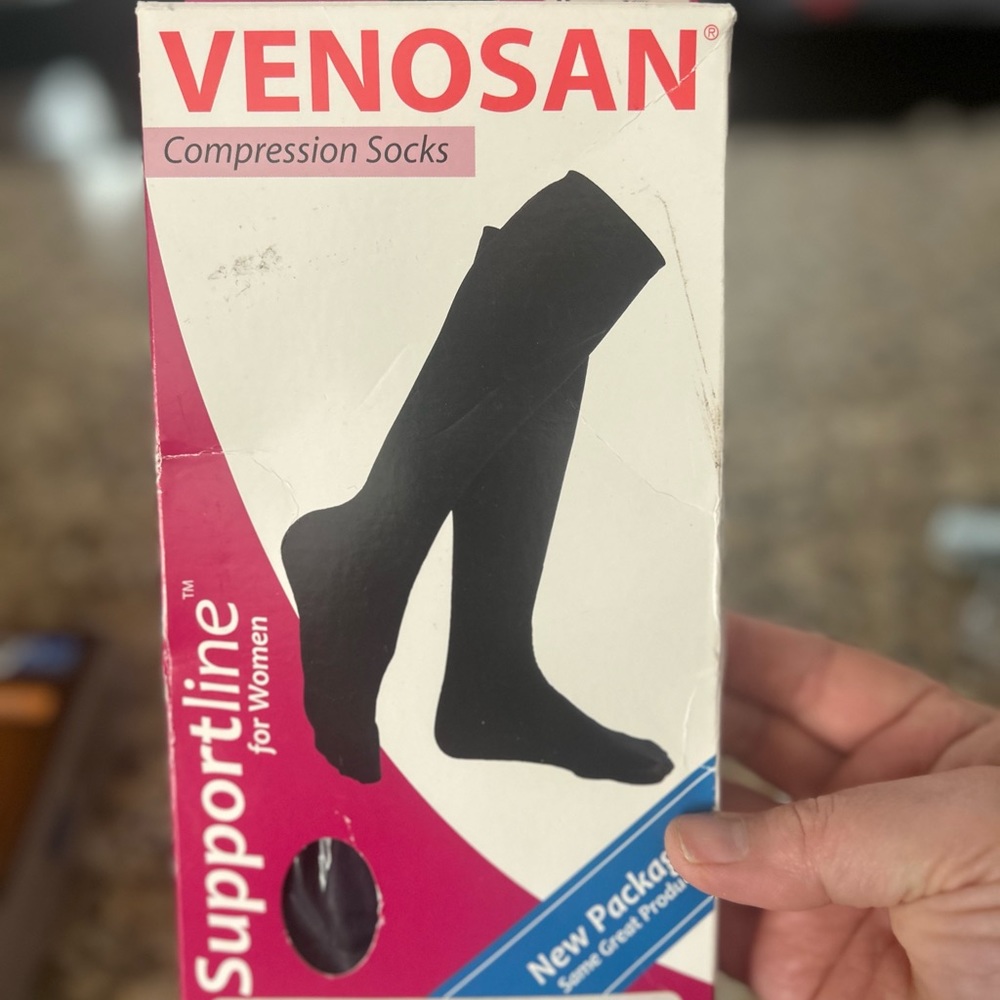 NWT Venosan Compression knee highs